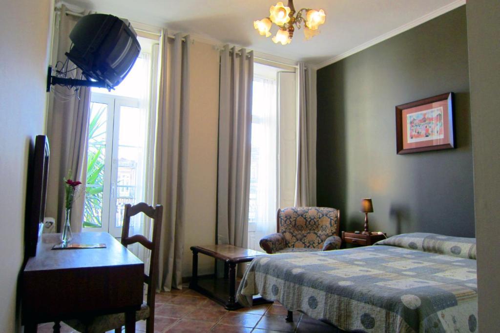 Duas Nacoes Guest House Porto Phòng bức ảnh